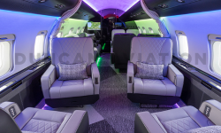 Interior lighting of Challenger 604