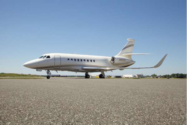 2015 Falcon 2000LXS aircraft