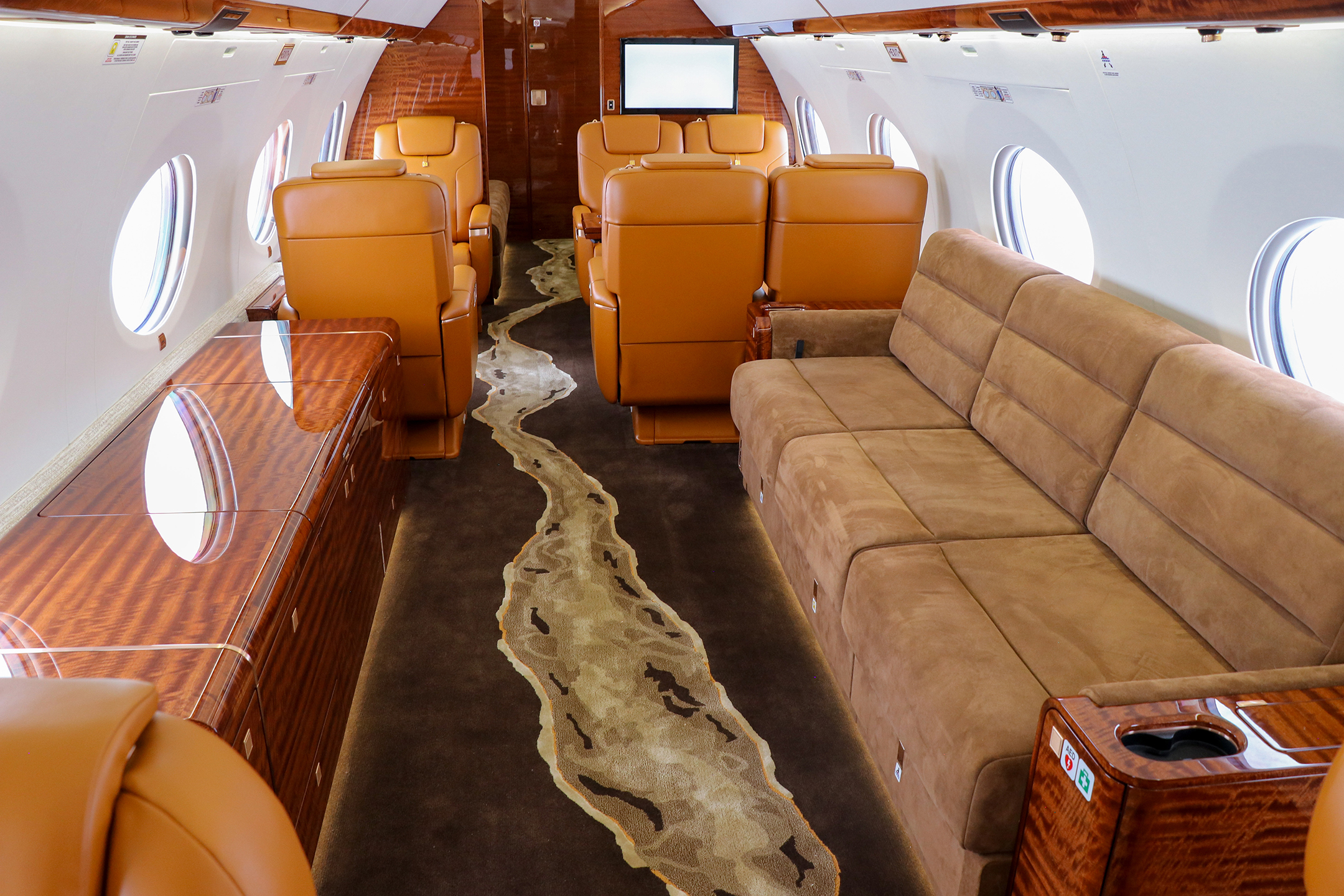 2_Duncan_Aviation_Refurbishes_Gulfstream_G650.jpg