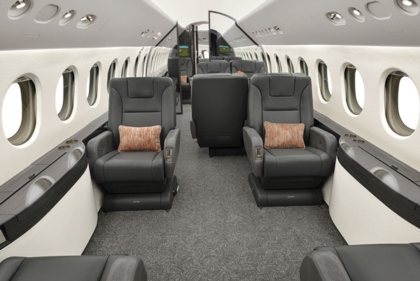 Falcon 900 Interior