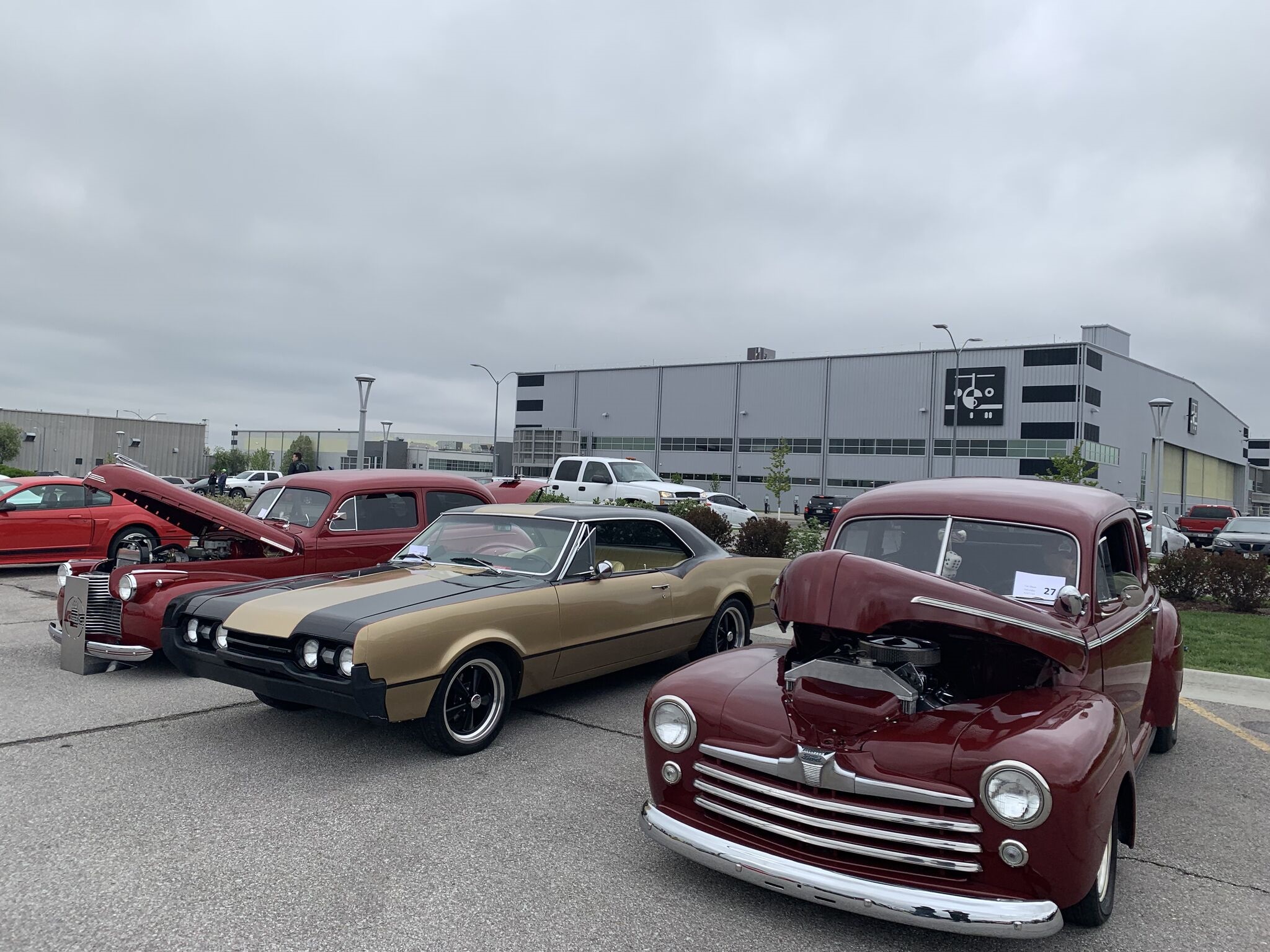 Car Show Benefits MakeAWish Duncan Aviation